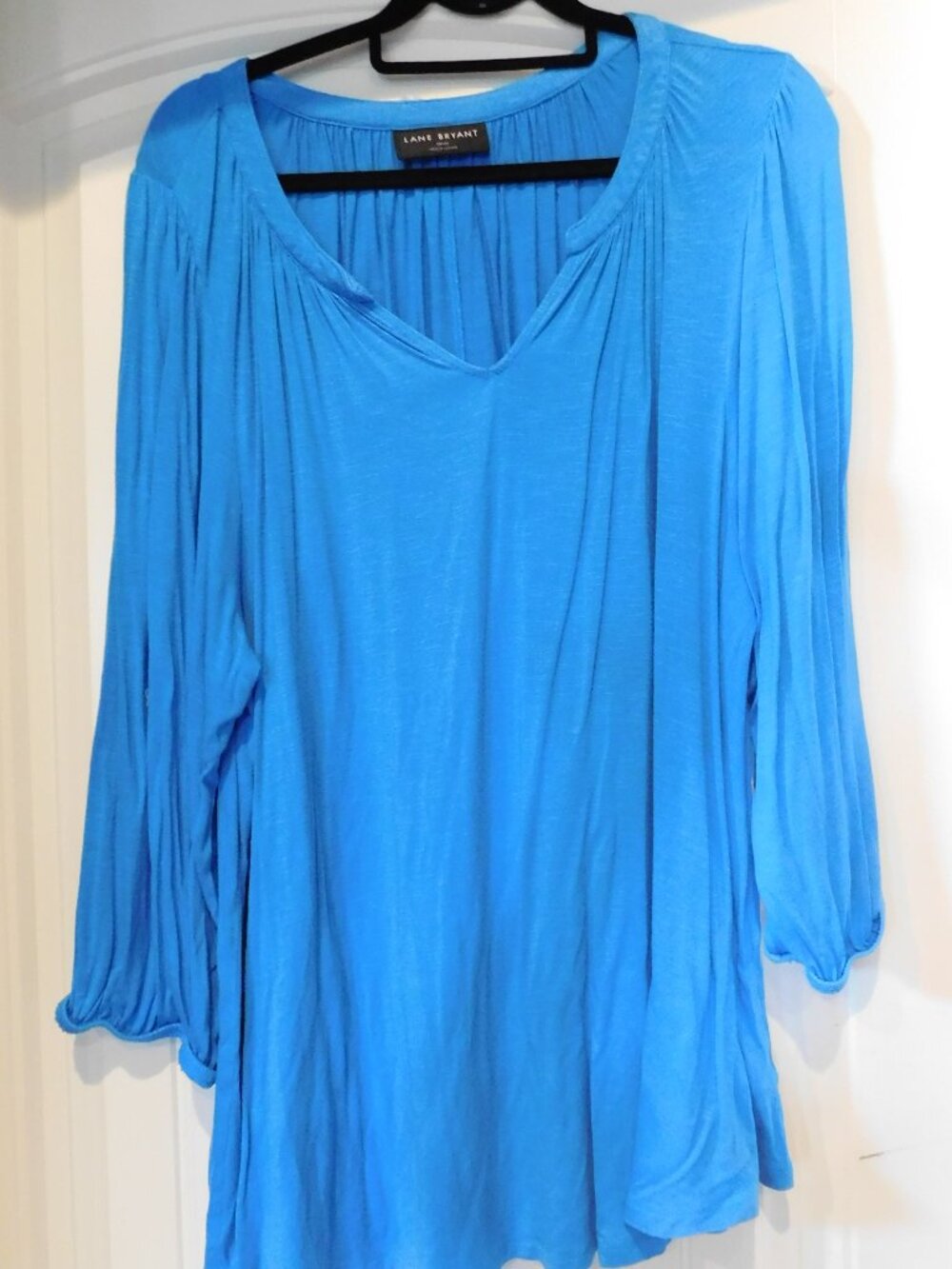 Size 18/20 Lane Bryant 3/4 sleeve pullover shirt in Blue